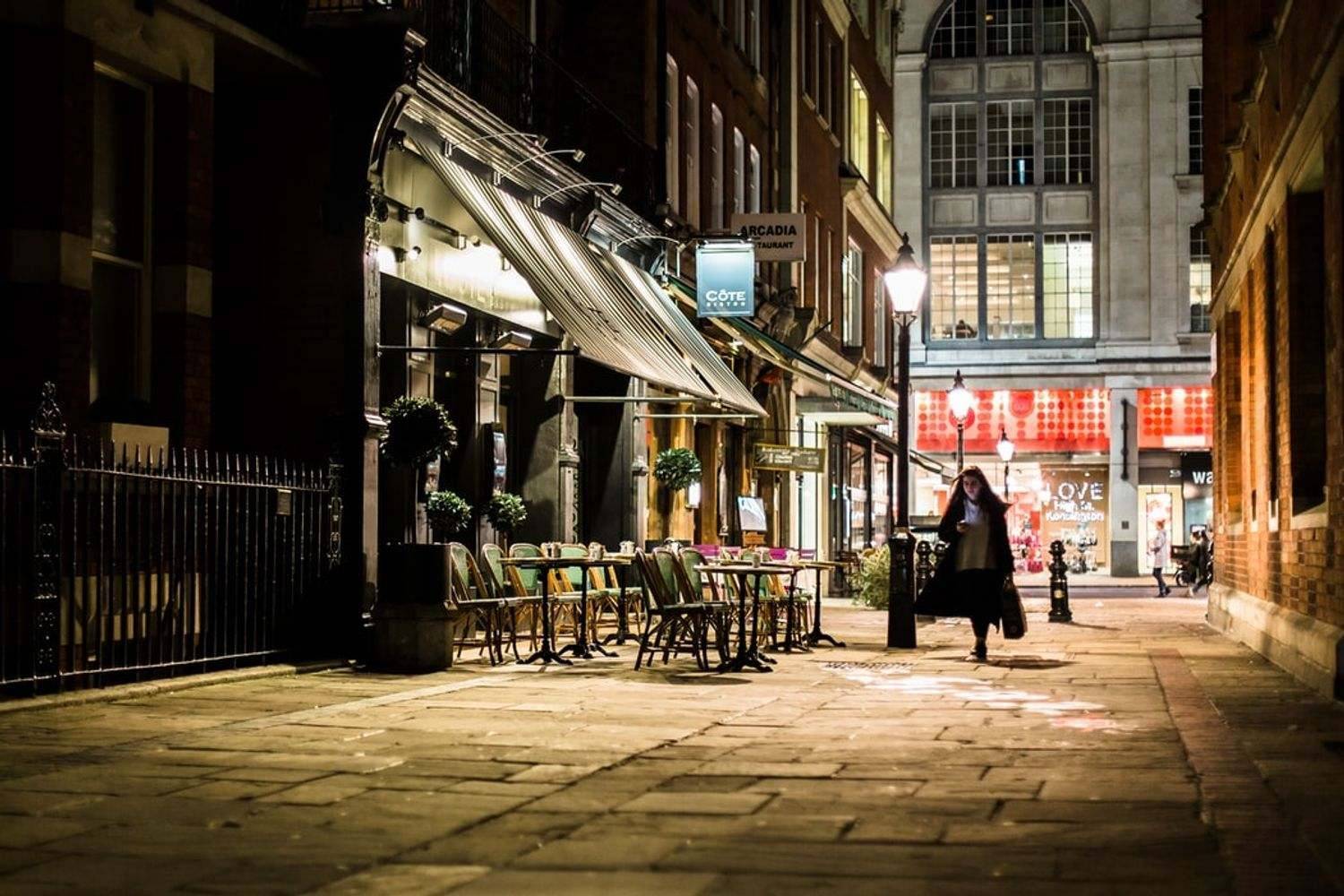 Reims By Night : What to do at night ? in Champagne | Au Tambour Hotel